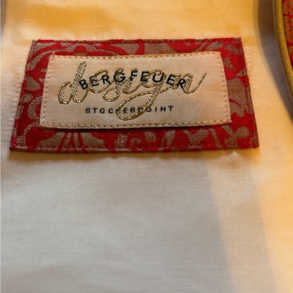 Red Bergfeuer Stockerpoint Dirndl - Picture 10 of 13